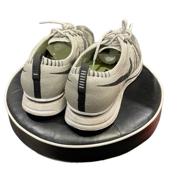 Nike Flyknit Trainer - Picture 5 of 6